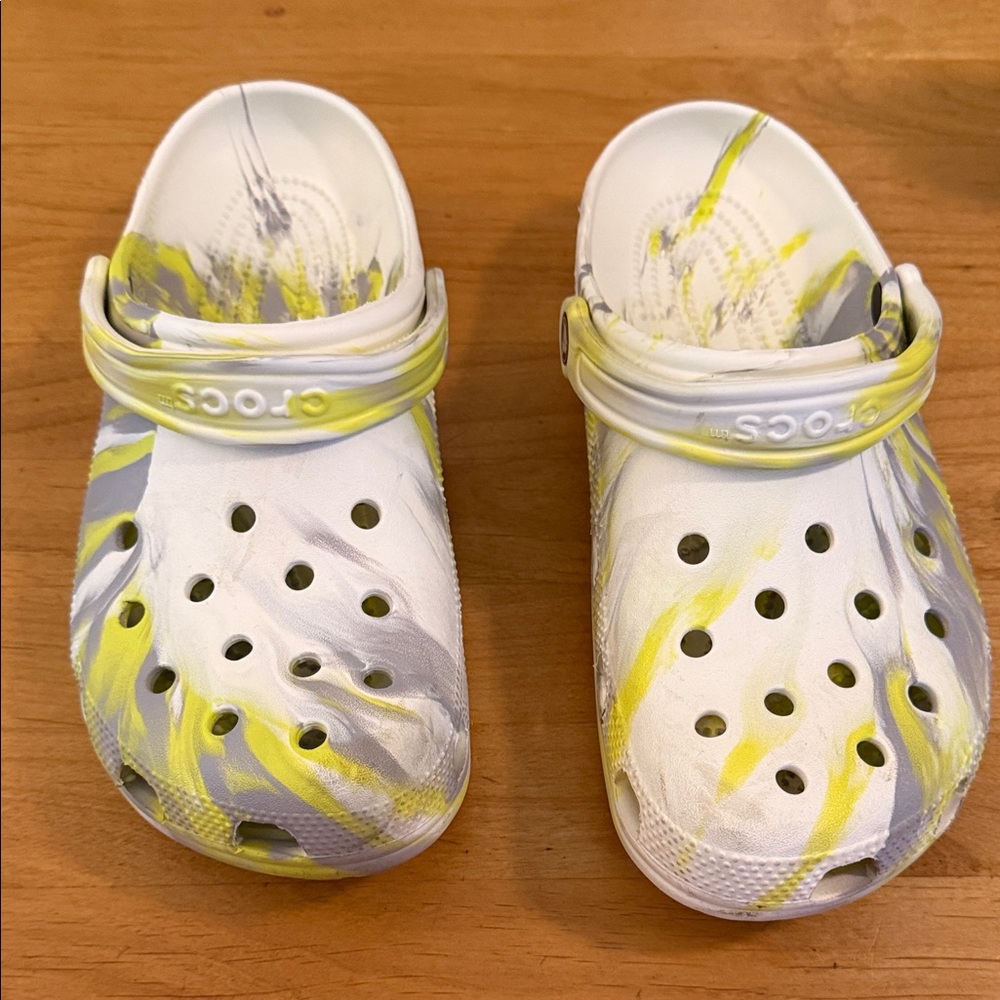 Crocs